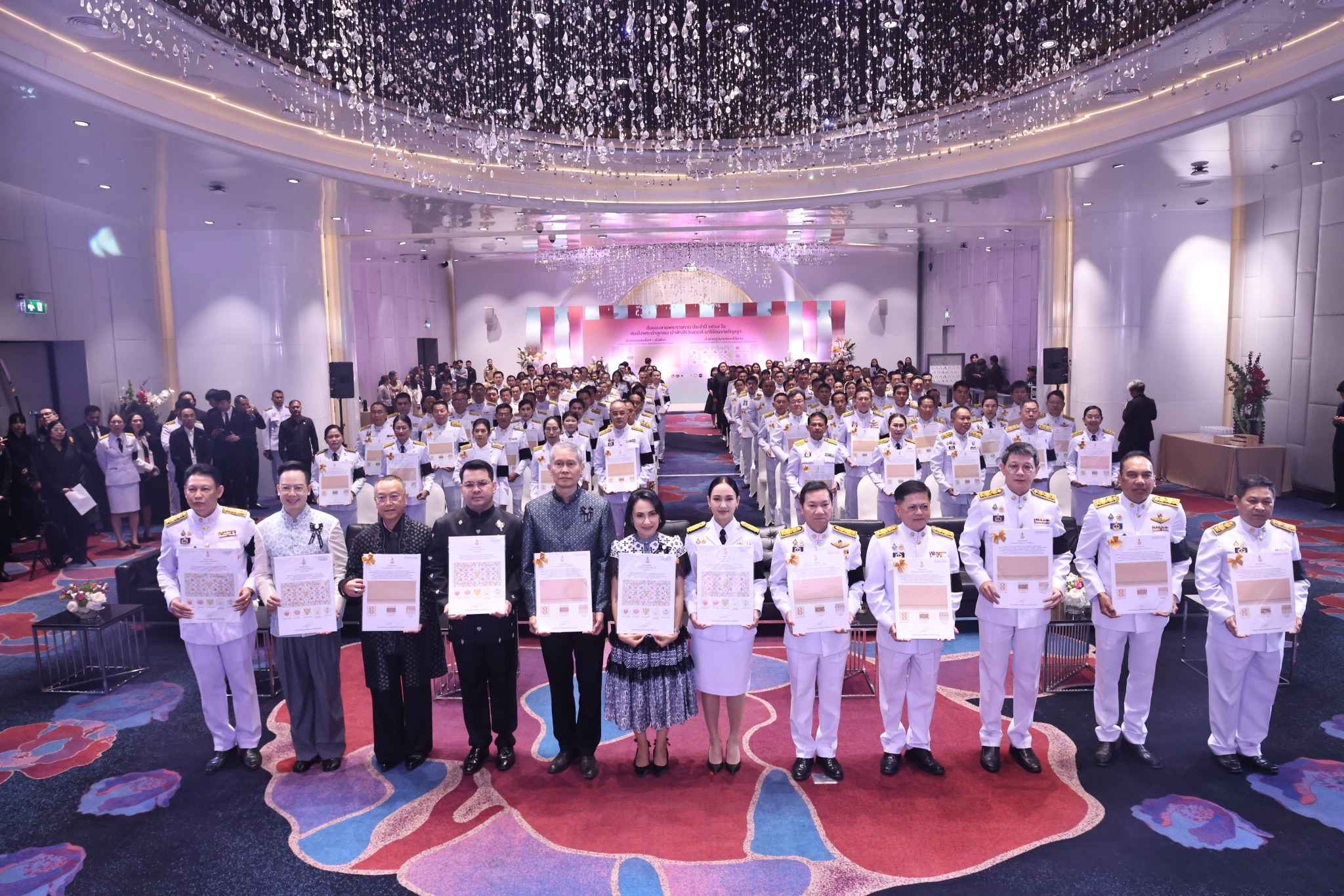 มท. จัดพิธีมอบแบบลายผ้าพระราชทาน ปี 2569 ให้ผู้ว่าฯ ทั่วประเทศ ขับเคลื่อนผ้าไทยสู่สากล