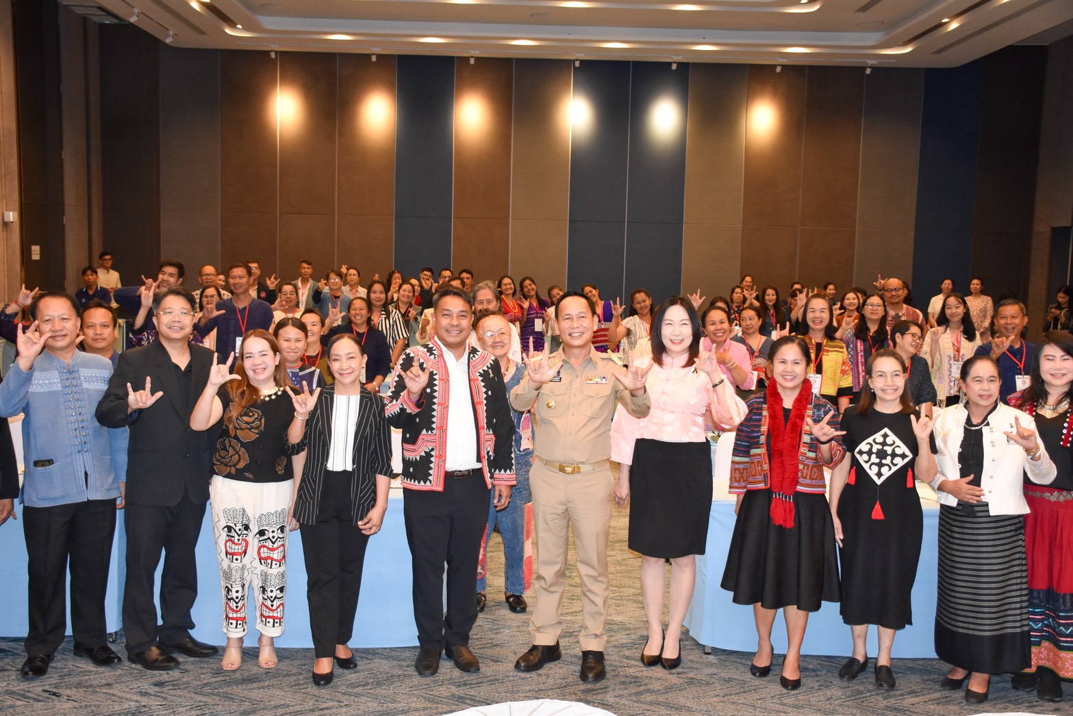 เชียงใหม่ เปิดตัว &ldquo;นักสื่อความหมายล้านนา&rdquo; รุ่นที่ 1 ยกระดับการท่องเที่ยวคุณค่าสูง มุ่งสู่เศรษฐกิจสร้างสรรค์และคาร์บอนต่ำ